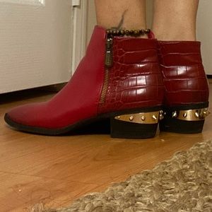 Ankle boots